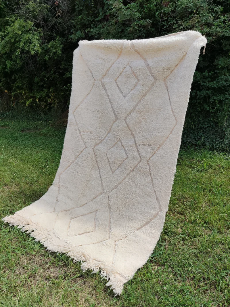 Beni Ouarain Carpet Whtie