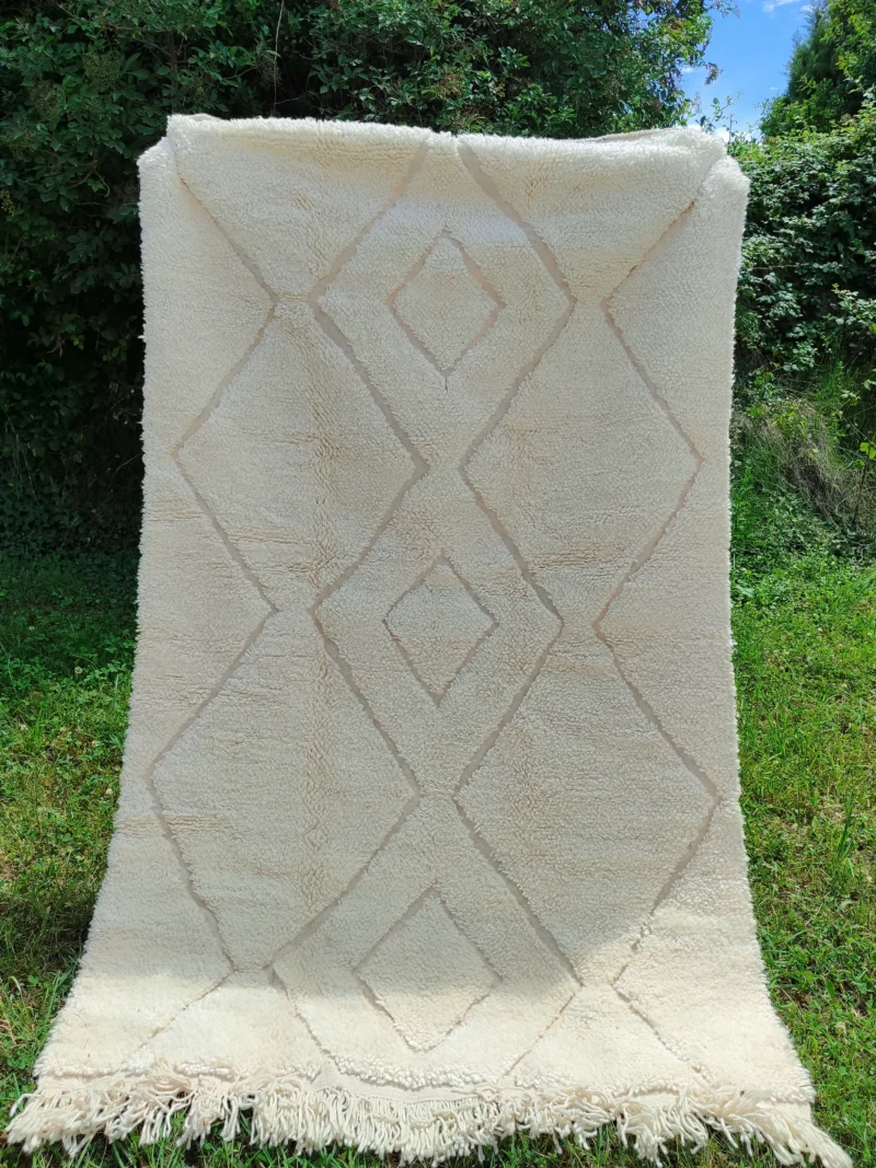 Beni Ouarain Carpet Whtie