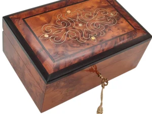 Iberian Thuya Boxe