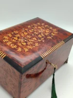Iberian Thuya Boxe