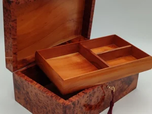 Royal thuya Box