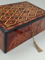Royal thuya Box