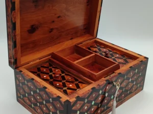 Royal thuya Box