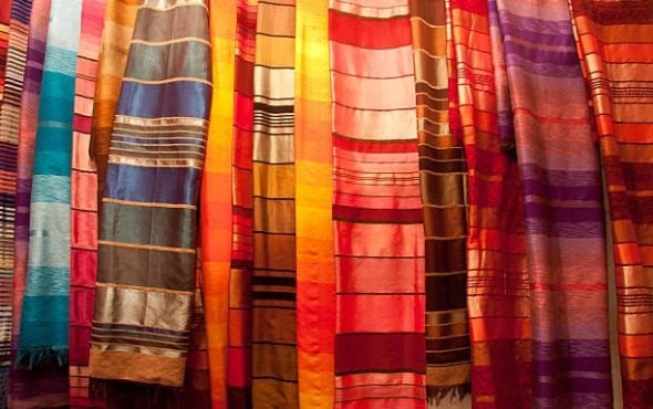Colorful scarfs Sabra-Silk-Vivid-Throw
